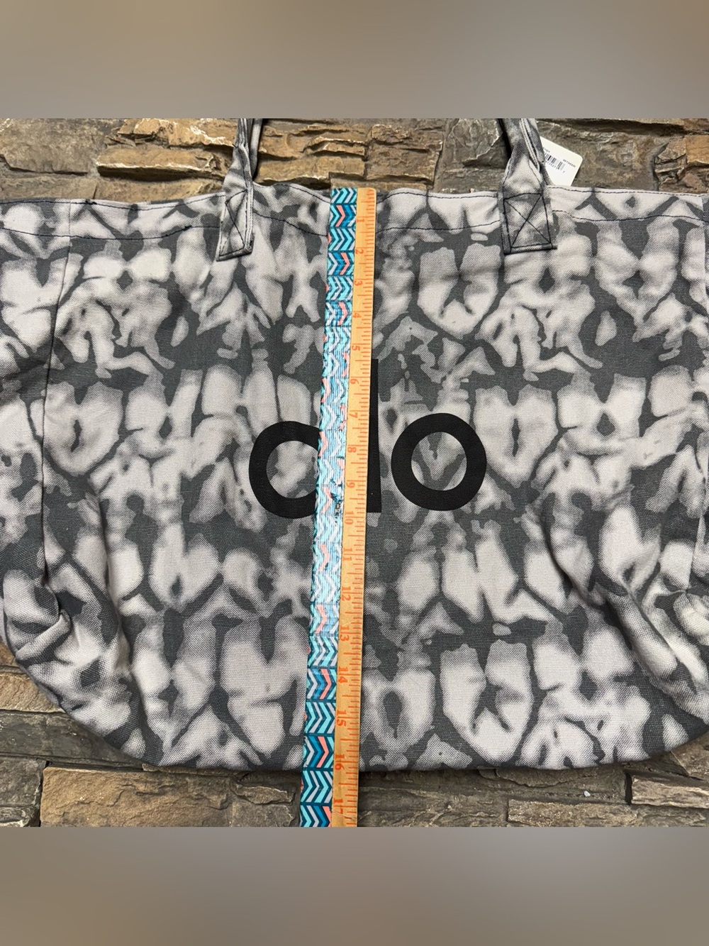 NEW Alo Yoga Tote Bag Large Gray Canvas Tie Dye Beach Gym Shopping Shoulder NWT - Picture 10 of 12